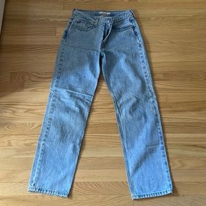 Levi Low Pro Straight